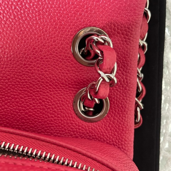 Chanel pink caviar small east flap - Picture 10 of 17